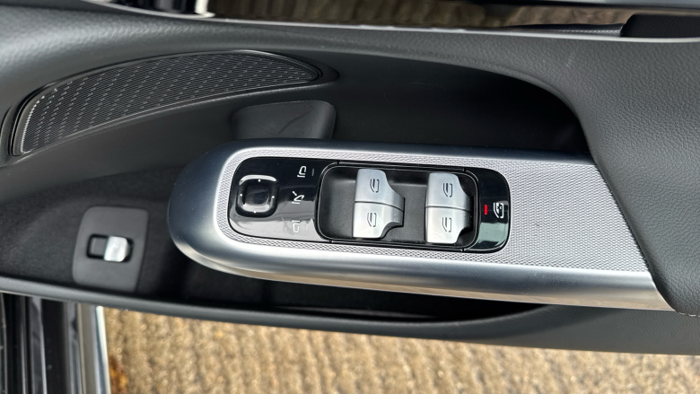 Mercedes-Benz E-Class E200 AMG Line 4dr 9G-Tronic Petrol Saloon